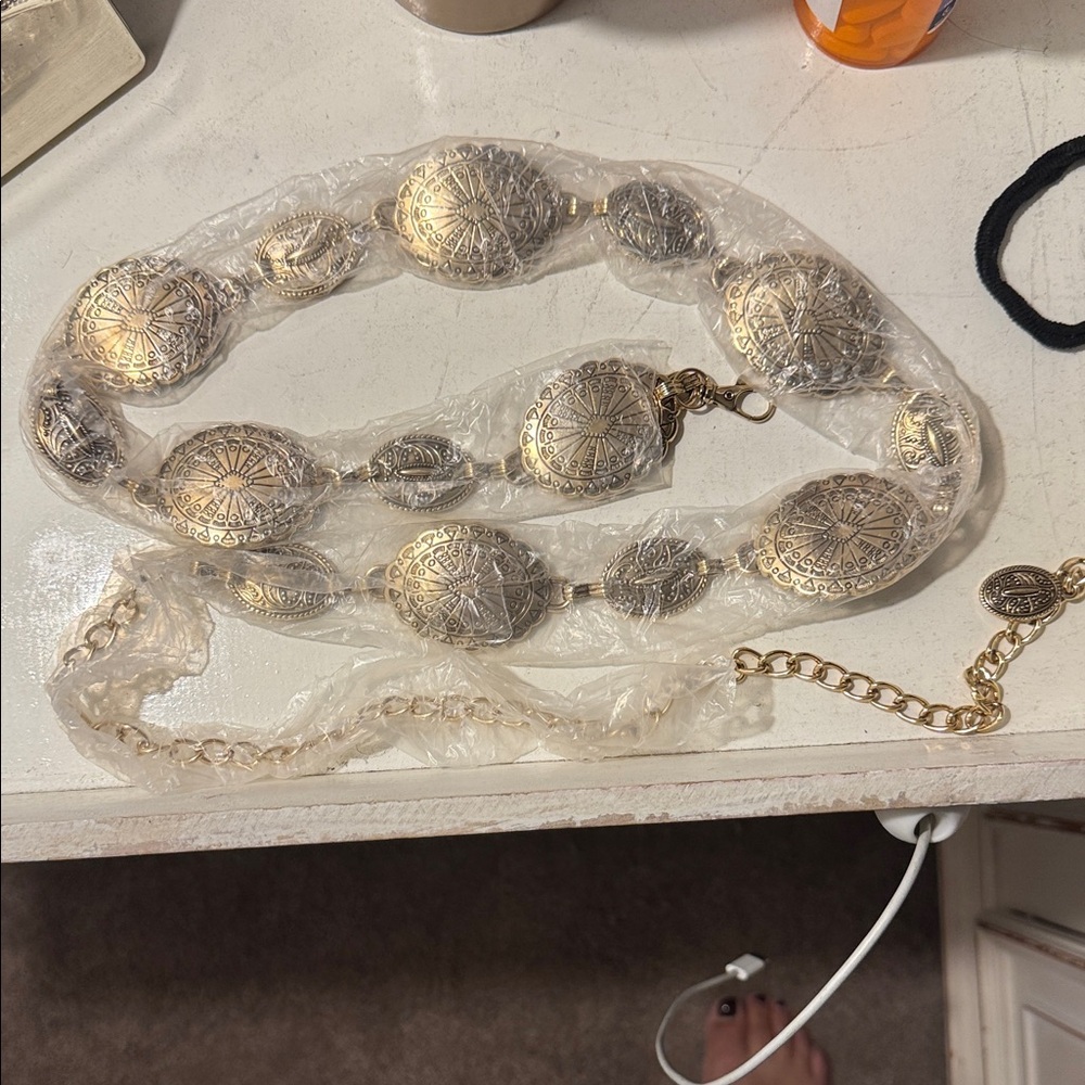 Gold Women’s chain belt